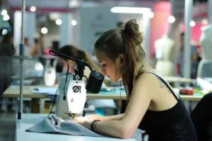 swiss apprenticeship sewer in action