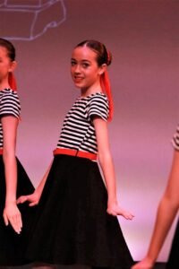 dance performance petits pas